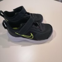 Нови детски маратонки Nike , снимка 1 - Детски обувки - 39650936