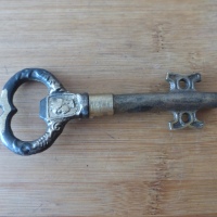 Тирбушон отварачка Ключ бронз, снимка 4 - Антикварни и старинни предмети - 44658454