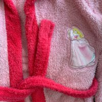 Пухкав халат на Аврора на Disney , снимка 6 - Хавлии и халати - 42013943