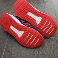 Детски маратонки adidas номер 31.5, снимка 5 - Детски маратонки - 34413640