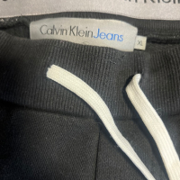 Calvin Klein Jeans — размер XL, снимка 3 - Спортни дрехи, екипи - 44693249