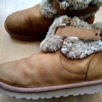 Дамски боти UGG, снимка 2 - Дамски боти - 39995105