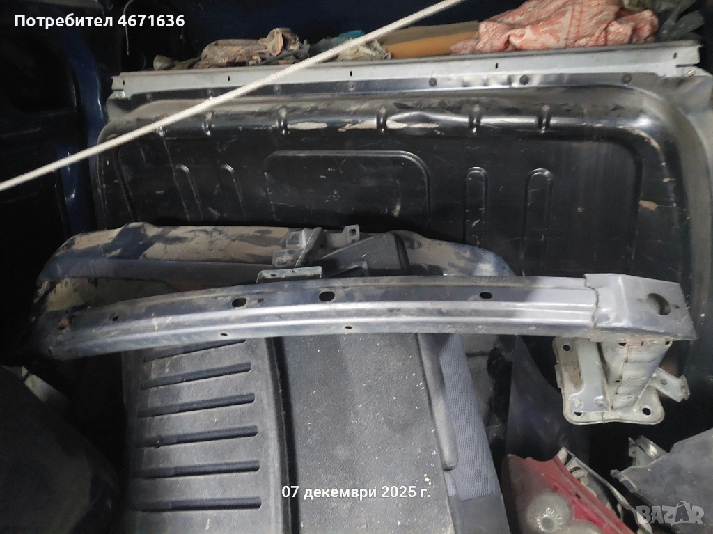 Предна греда за предна броня Mazda 5, снимка 1