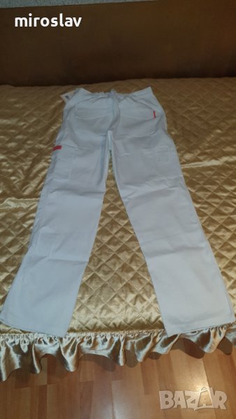 Продавам два модела мъжки бяли работни панталони, снимка 1