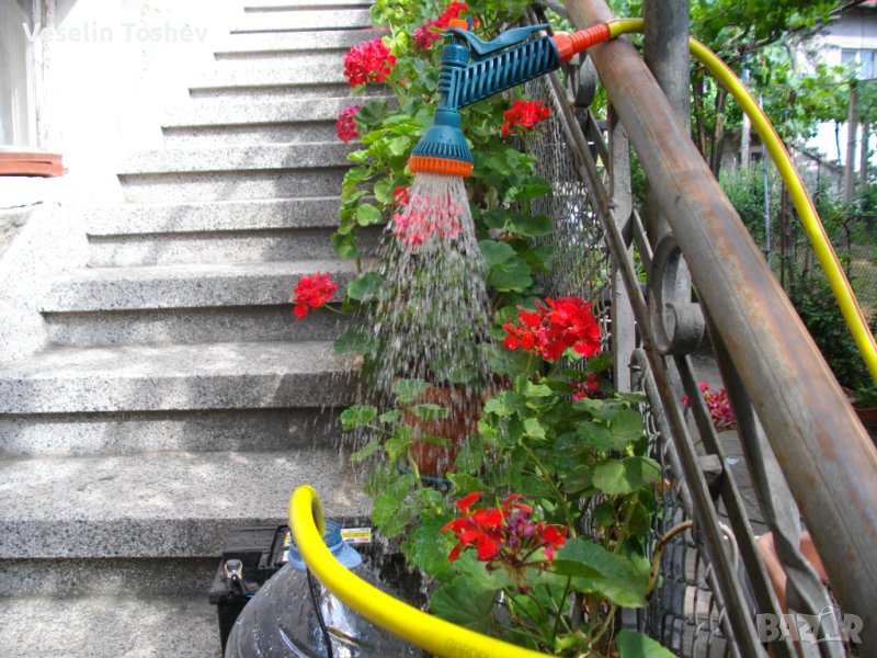 Помпа за подвижен душ 12/24в за къмпинг,ТИР,лодка,каравана и др., снимка 1