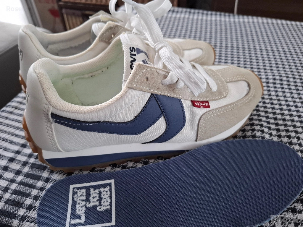Дамски маратонки Levi's 37номер 40лв, снимка 1