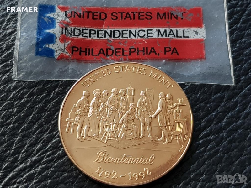 Позлатен 1792 - 1992 медал за 200 годишнината на Америка, снимка 1