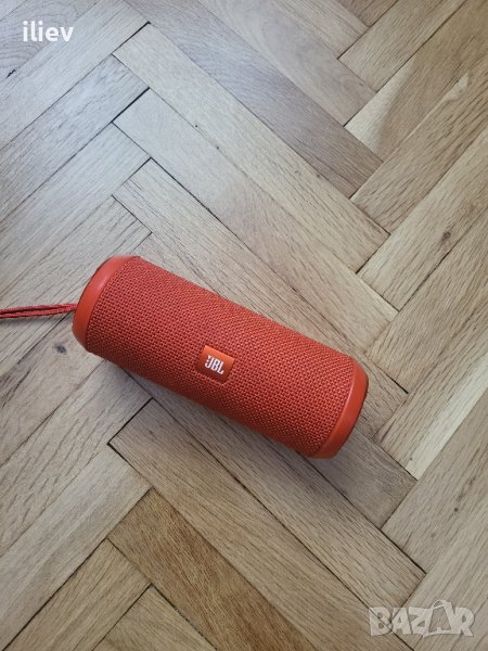 JBL Flip 3 Портативна тонколона, снимка 1