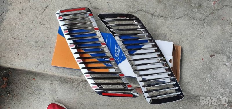 Хром решетки за преден капак Mercedes Sprinter въздуховоди, снимка 1