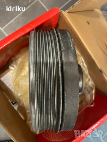 Демпферна шайба bmw f30 f31 190ks дизел, снимка 2 - Части - 55731069