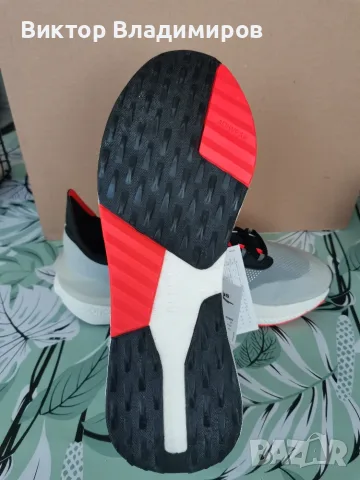 Нови мъжки маратонки Adidas Avryn, снимка 4 - Маратонки - 56042704