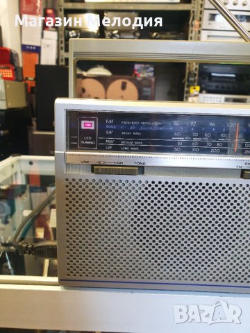 Радио Sanyo RP 8800UM В отлично техническо състояние, добър външен вид., снимка 2 - Радиокасетофони, транзистори - 41588437