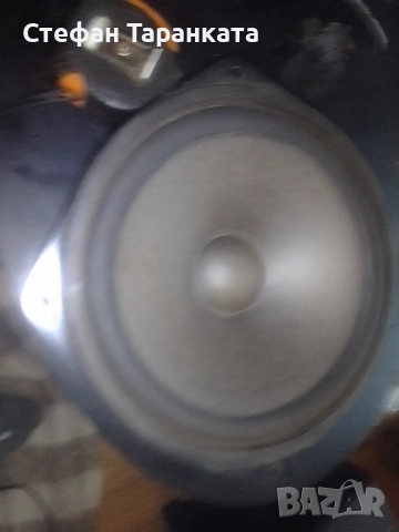 Басов говорител Westra сас гумена гънка.