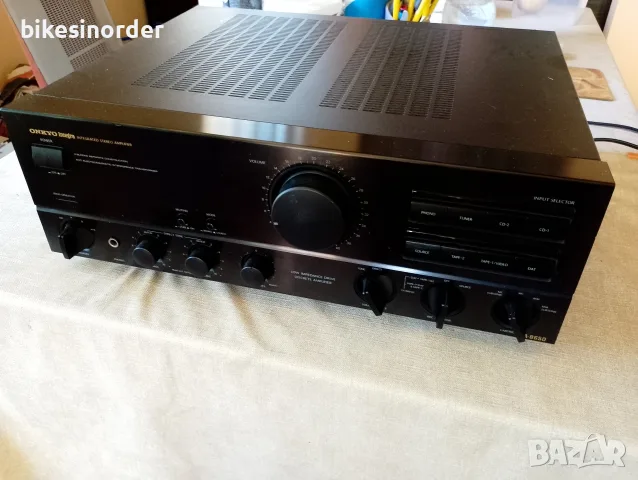ONKYO Integra A-8650 неразличим от нов 