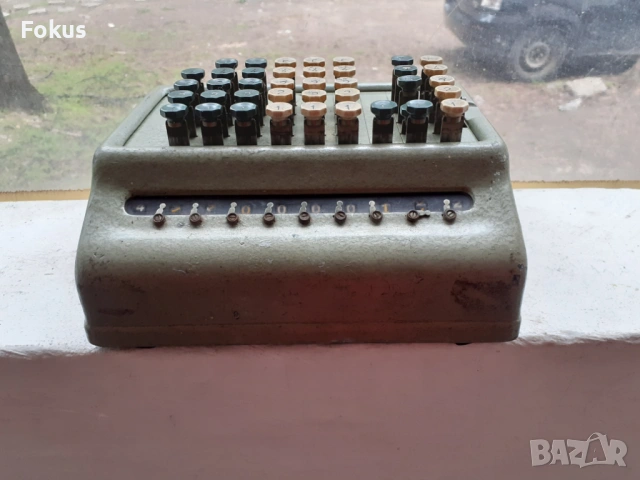 Стара английска сметачна машина, снимка 3 - Антикварни и старинни предмети - 53384597