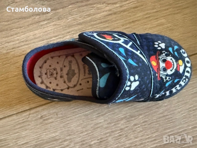 Детски пантофи  23 размер, снимка 3 - Детски пантофи - 53733472