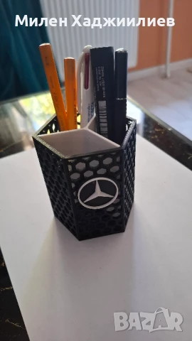 Моливник с емблема Mercedes