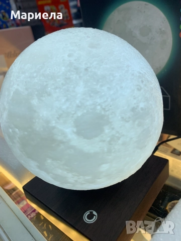 3D led лампа INNARA INN-37 тип Луна с магнитна левитация, 16 цвята