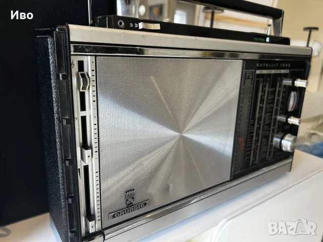 Grundig Satellit 1000 Vintage Радио , снимка 3 - Радиокасетофони, транзистори - 55952425
