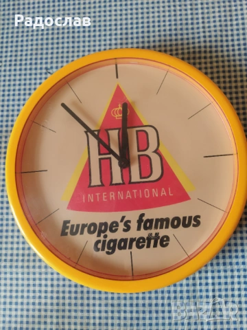стар часовник HB cigarettes 