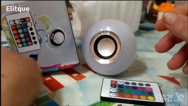 Цветна LED крушка с дистанционно управление – 16 цвята