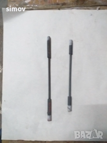 Графитни електроди за спектрален анализ.