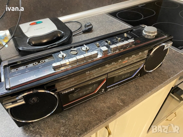 Toshiba RT-8055, снимка 2 - Радиокасетофони, транзистори - 51812224
