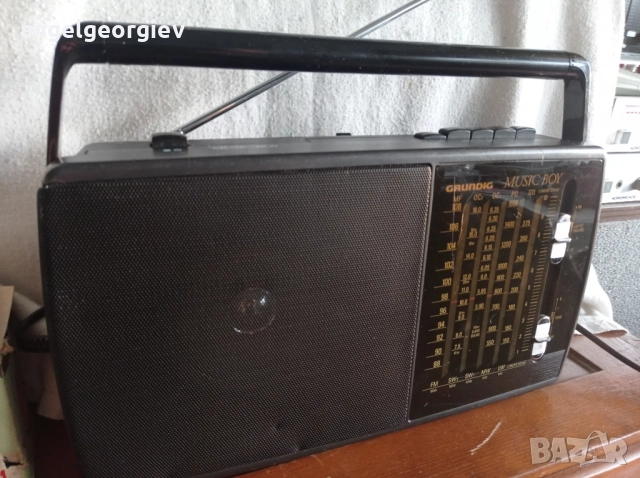 Радио Grundig Music Boy 170. 1985 г., снимка 2 - Радиокасетофони, транзистори - 52641214