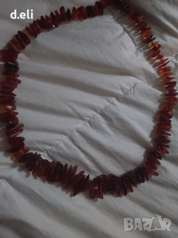 Две изключителни колиета Кехлибар , снимка 3 - Колиета, медальони, синджири - 48136014