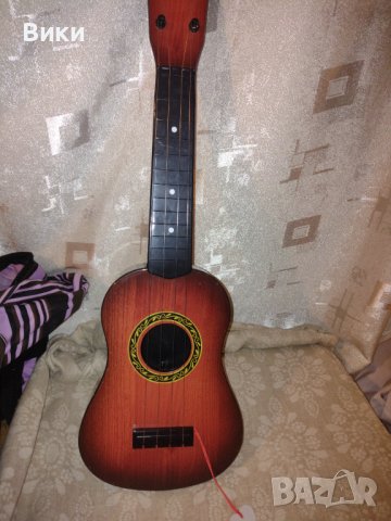 Детска китара , снимка 1 - Музикални играчки - 41737913