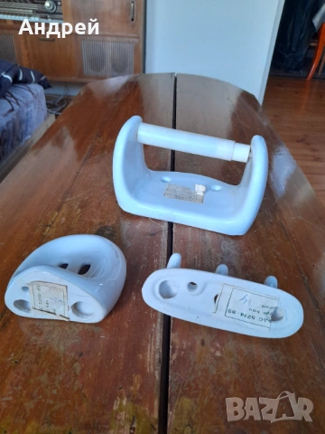 Стар фаянсов комплект за баня, снимка 2 - Други ценни предмети - 53268502