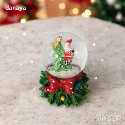 1215 Коледно преспапие елхичка с Дядо Коледа 7см, снимка 3 - Декорация за дома - 47652723