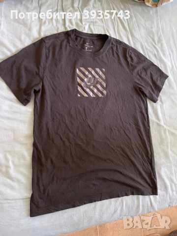 Nike фанелка , снимка 2 - Спортни дрехи, екипи - 50641829