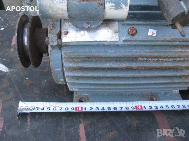 Електромотор 220 в, снимка 3 - Електродвигатели - 53739013