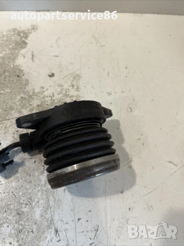 Помпа за съединител Genuine за Alfa Romeo Giulietta 1.6 M-Jet (2015) – 55240571, снимка 2 - Части - 53211163