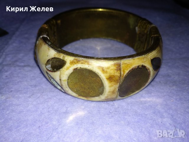 СТАРИННА БРОНЗОВА ТРАДИЦИОННА РЪЧНА ИЗРАБОТКА ТИБУТСКА ГРИВНА с КАМИЛСКА КОСТ с НУЖДА от ЩИФТ! 38336, снимка 5 - Антикварни и старинни предмети - 41265387