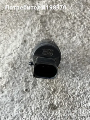 Оригинална помпа моторче течност чистачки VAG VW Skoda Golf, снимка 2 - Части - 48033719