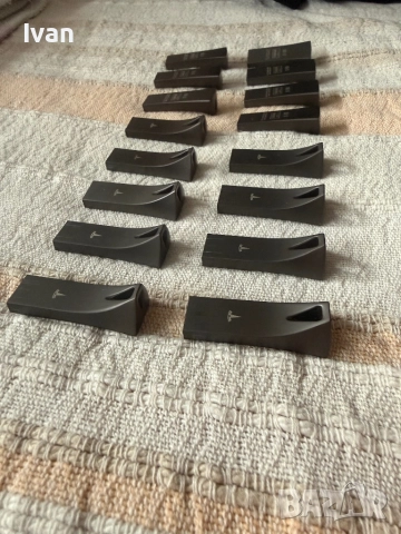  USB Флашка Tesla, снимка 4 - USB Flash памети - 52871834