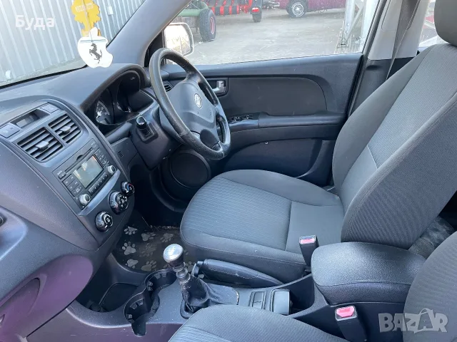 Kia Киа 2.2 с дясен волан, снимка 8 - Автомобили и джипове - 56041790