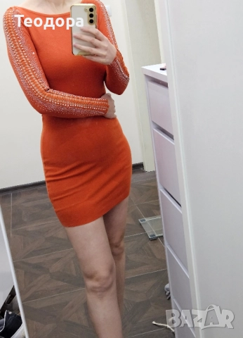 Рокля с дълъг ръкав оранжева S/M