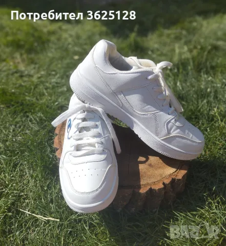 Бели  маратонки 