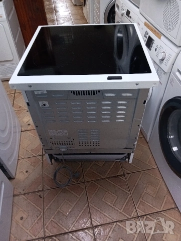 Като нова свободно стояща печка с керамичен плот Voss с две години гаранция!, снимка 11 - Печки, фурни - 53613598