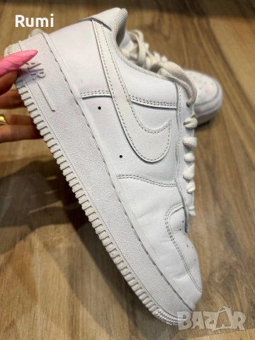 Оригинални бели кецове Nike Air Force 1  ! 39 н 