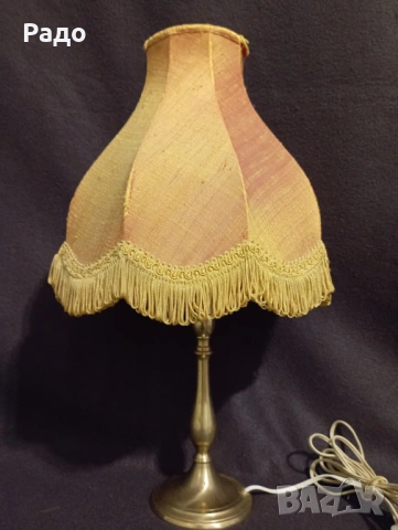 Старинна месингова лампа с абажур