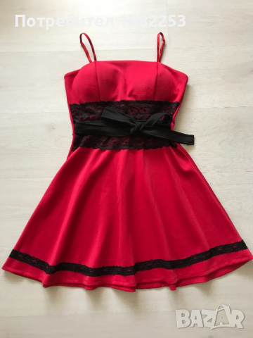 Червена рокля [ S размер ], снимка 4 - Рокли - 36349079
