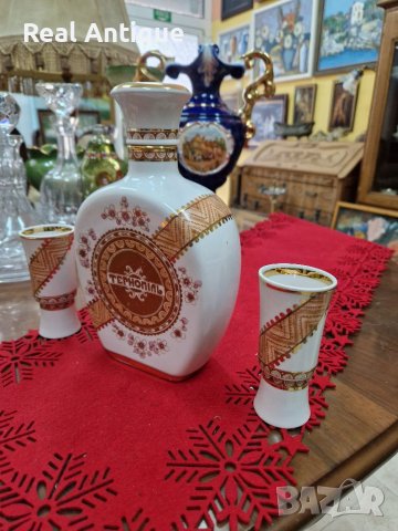 Превъзходен рядък антикварен руски порцеланов комплект бутилка с 2 чашки, снимка 4 - Антикварни и старинни предмети - 41771521
