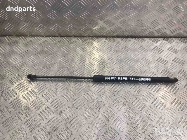 Амортисьор заден капак Audi A4,2002г.