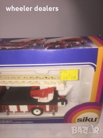 Метална количка SIKU 2819 1/55 Пожарна Mercedes 2819 със стълба, снимка 4 - Колекции - 35983040