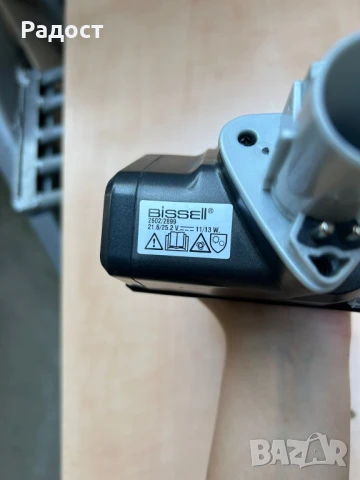 Моторизирана турбочетка ICONpet™ BISSELLМодел № 1622530, снимка 2 - Прахосмукачки - 50595946