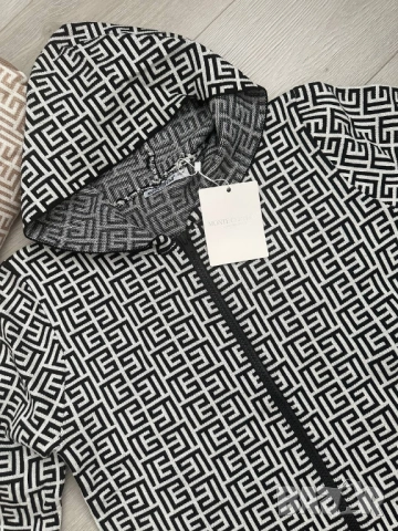 дамски екипи Elizabeth frianchi , снимка 3 - Спортни екипи - 51771119